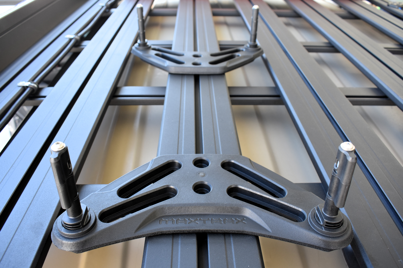 MAXTRAX Universal Flat Rack Mounting Kit MAXTRAX Australia