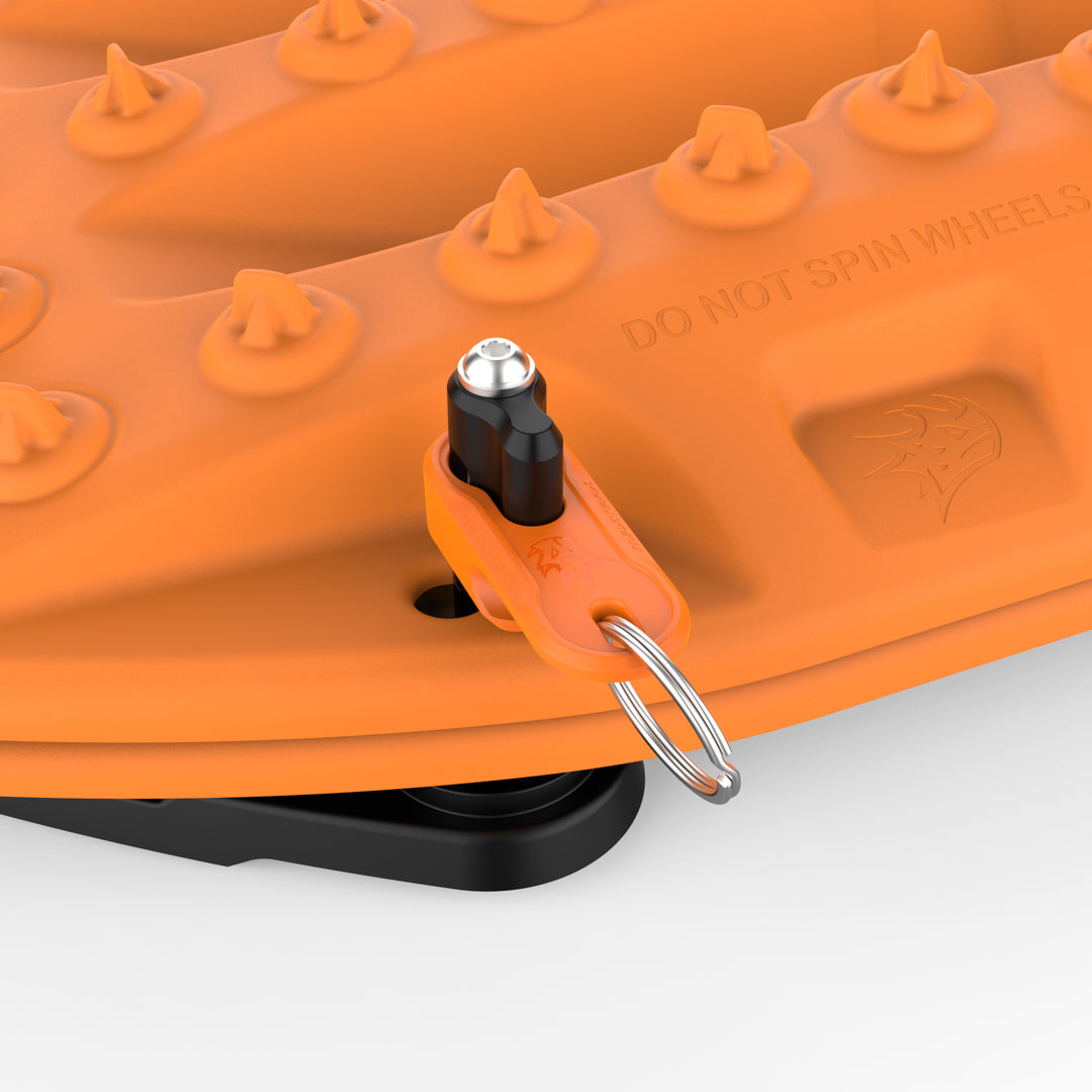 MAXTRAX Universal Pins Keyring